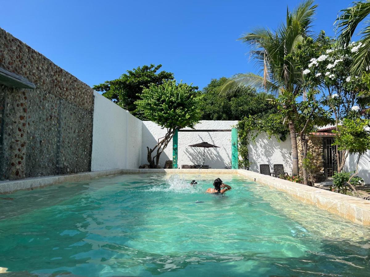 Casa Torices Real 12 Hostel Cartagena Exterior photo