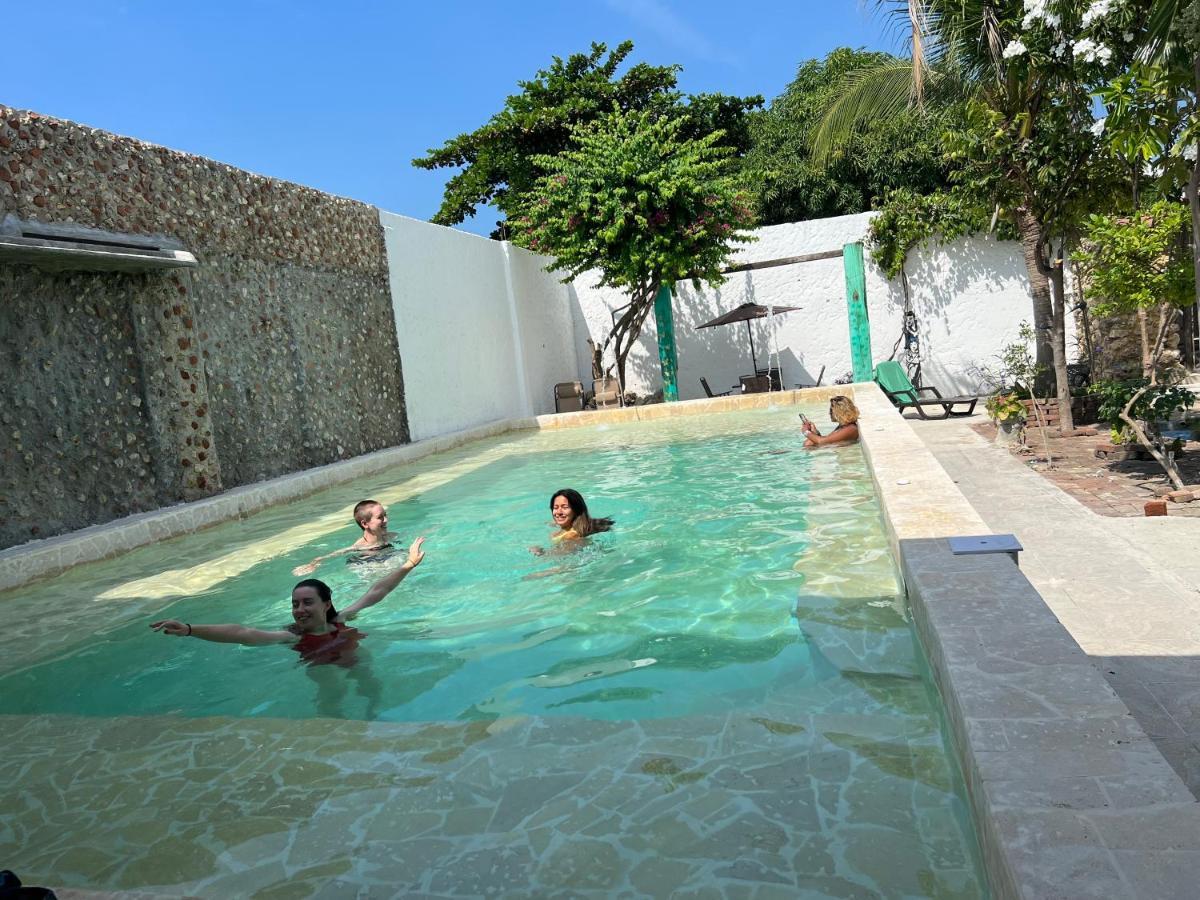 Casa Torices Real 12 Hostel Cartagena Exterior photo
