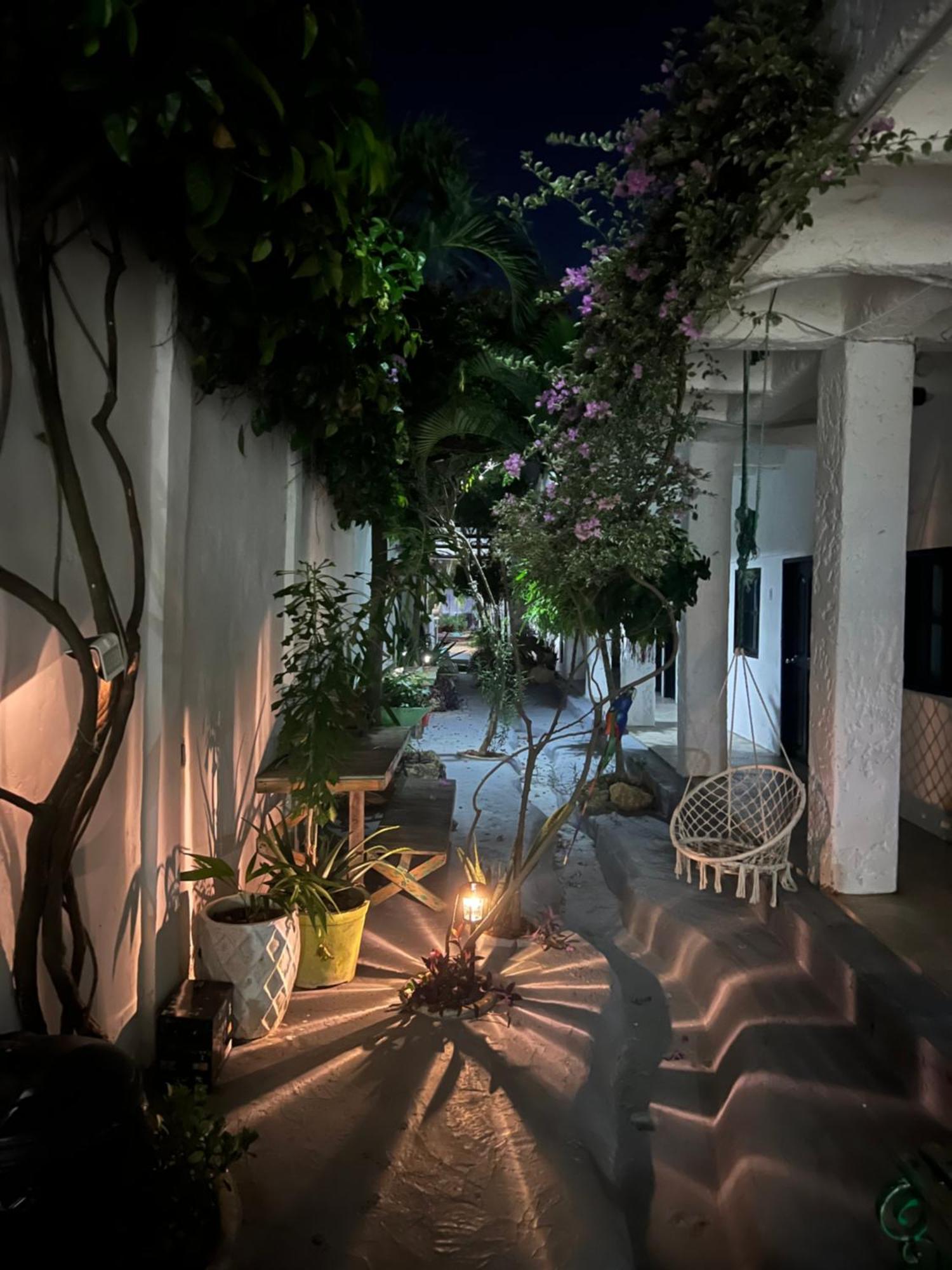 Casa Torices Real 12 Hostel Cartagena Exterior photo